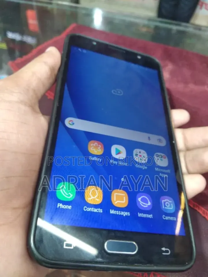 Samsung Galaxy J7 16 GB Black