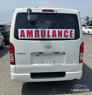Toyota HiAce 2022 White