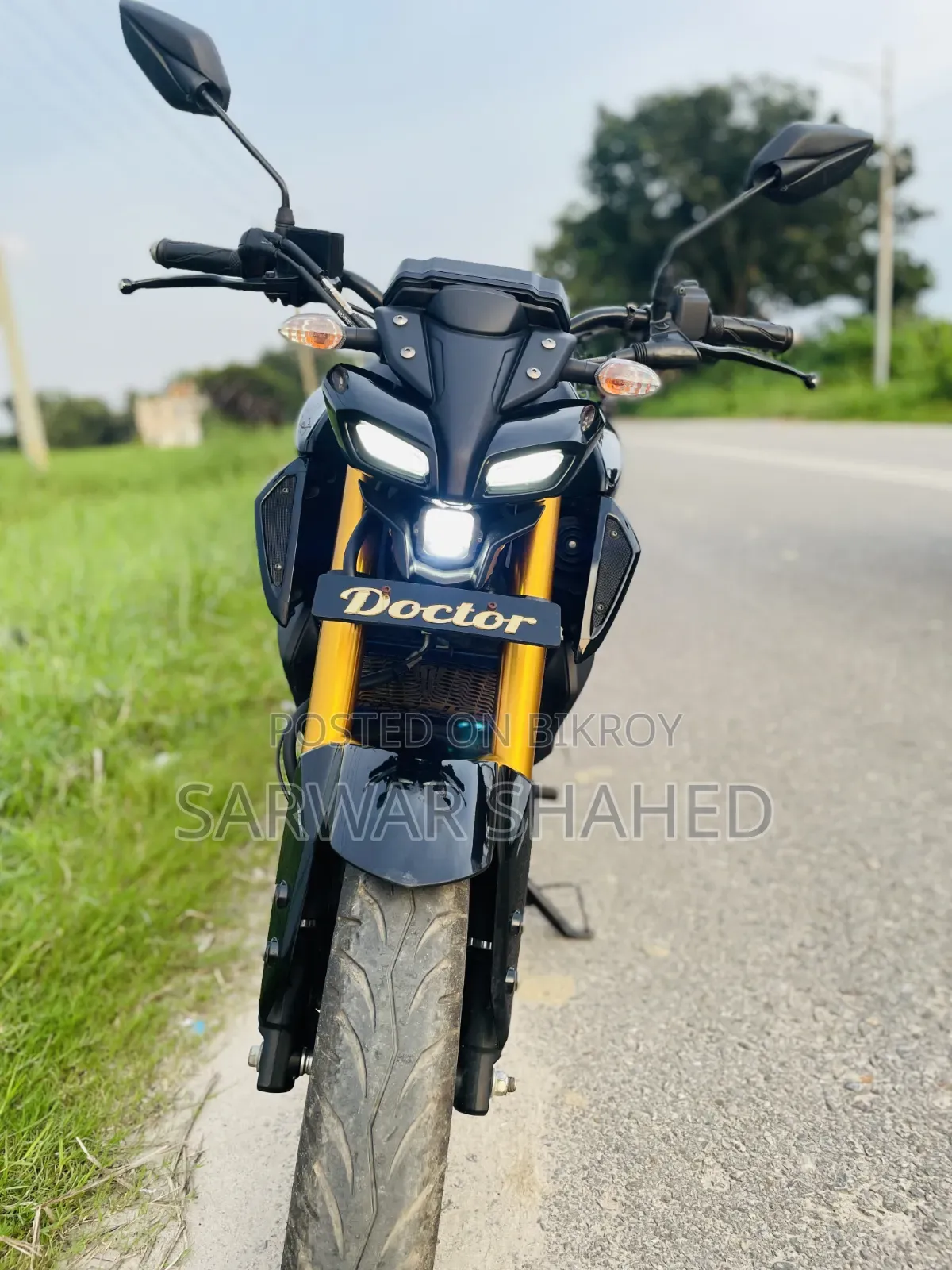 ইয়ামাহা ২০২৪ কালো