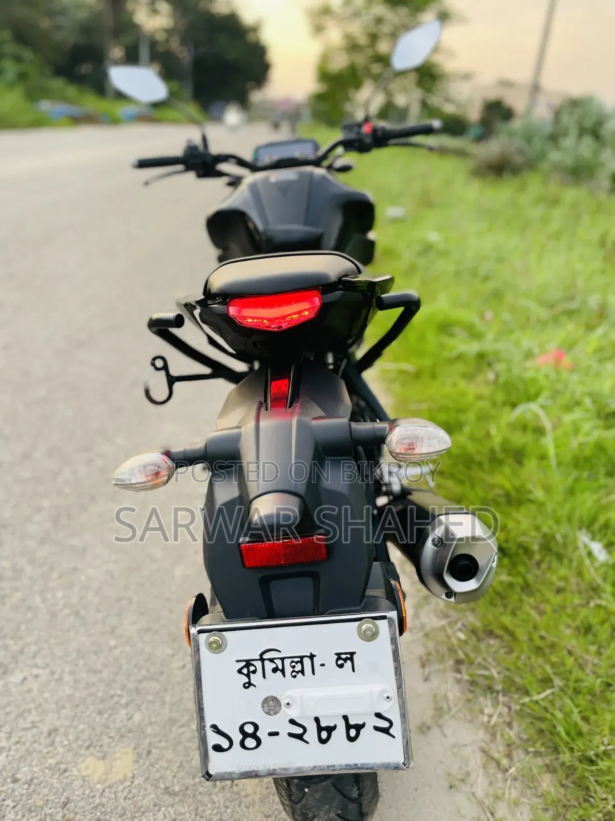 ইয়ামাহা ২০২৪ কালো