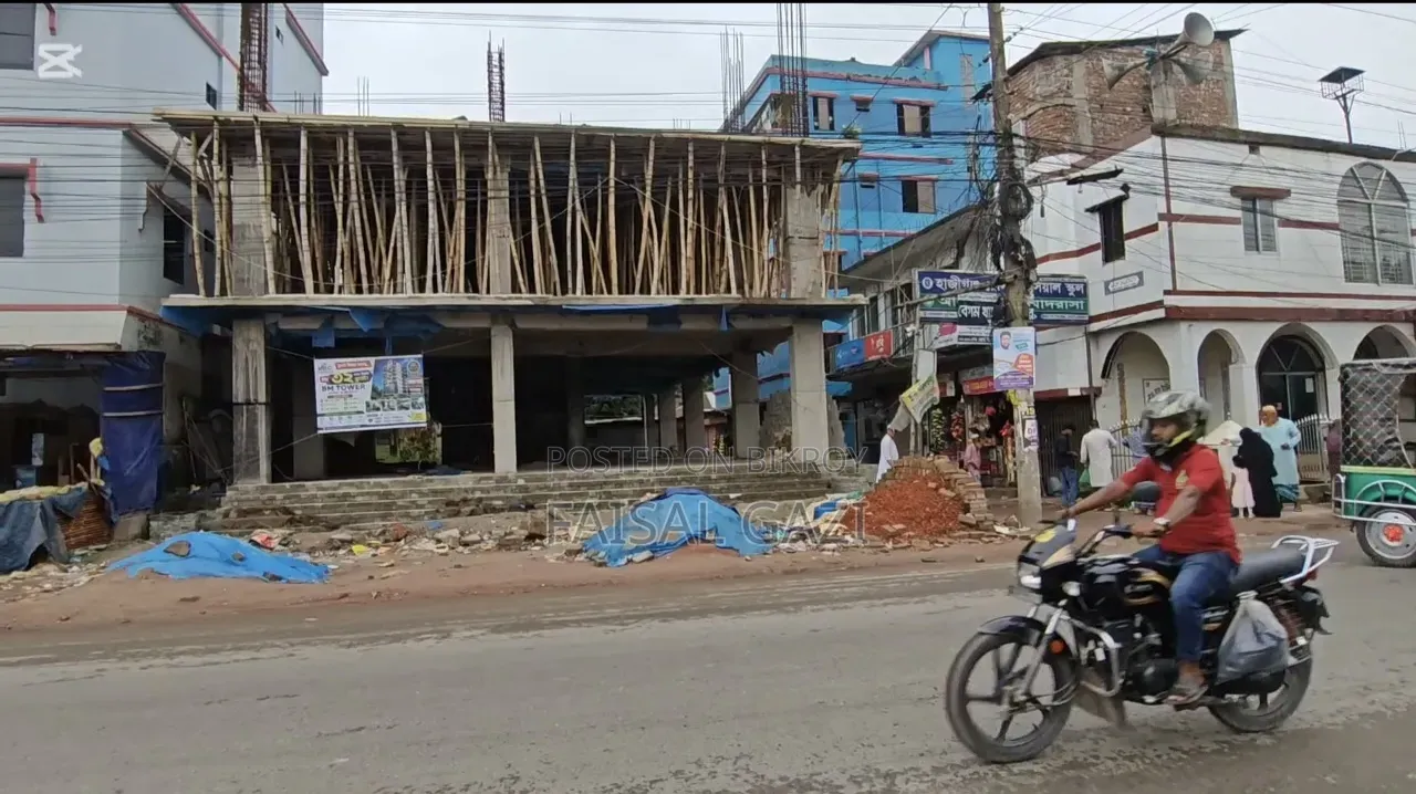 7,100 Sq Ft Commercial Space for Rent in Hajiganj.