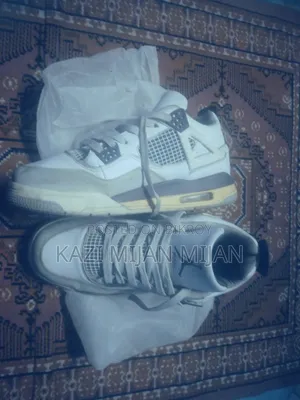Nike Air Jordan 4