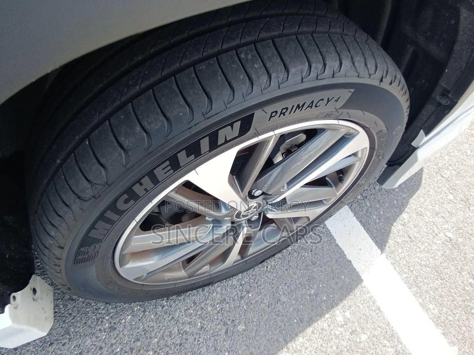 Toyota Corolla Cross 2024 Pearl