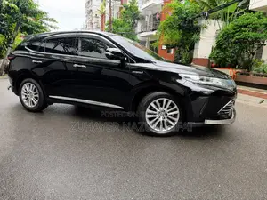 Toyota Harrier Hybrid Premium 2018 Black