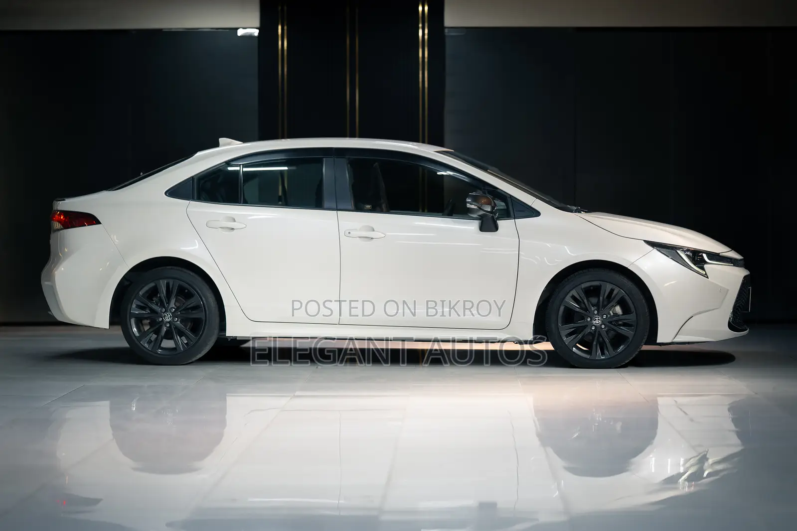 Toyota Corolla 2020 Pearl