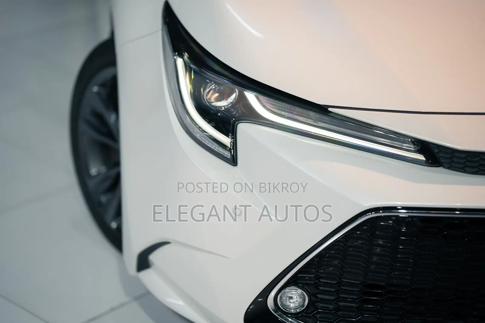 Toyota Corolla 2020 Pearl