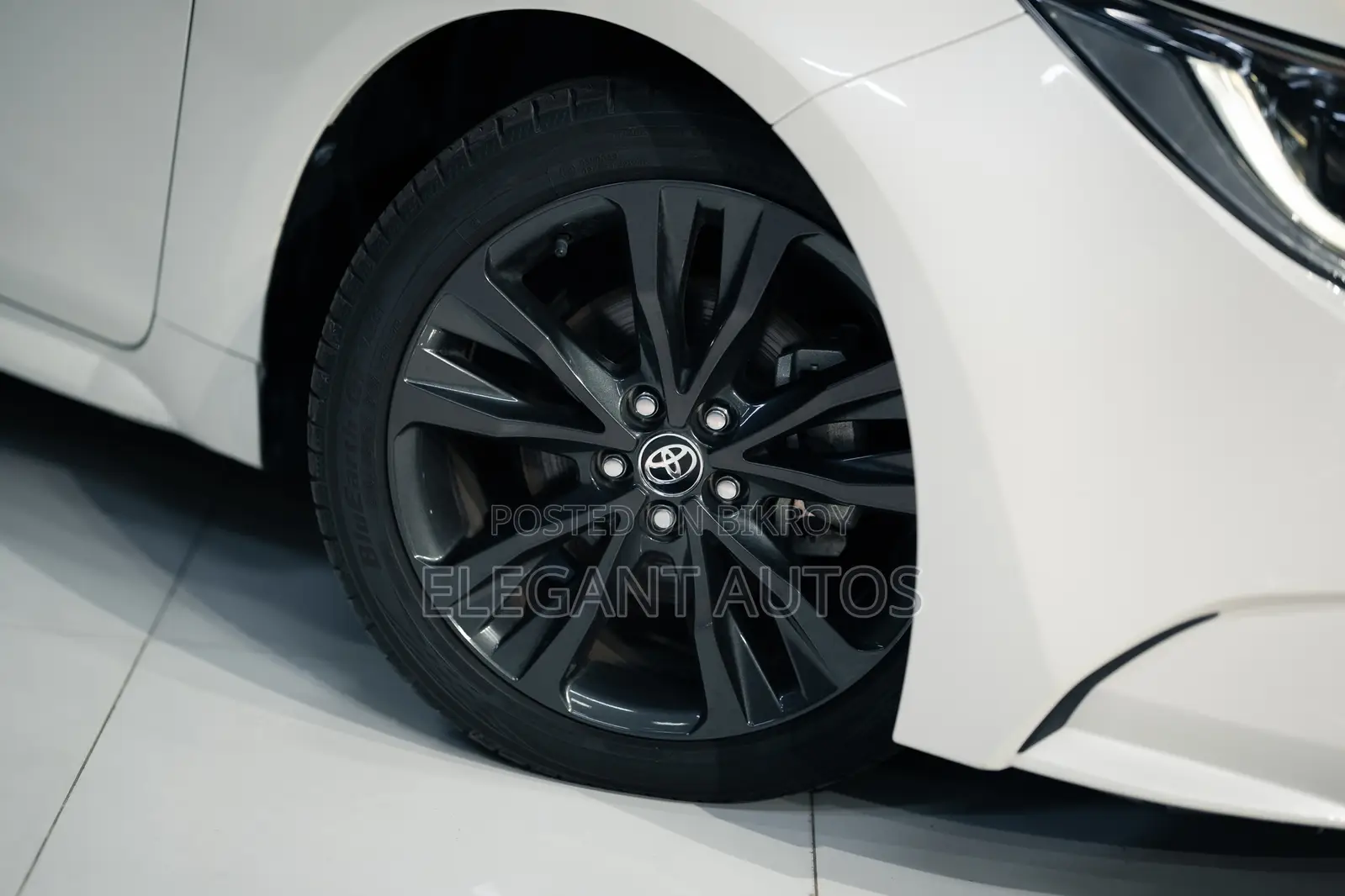 Toyota Corolla 2020 Pearl