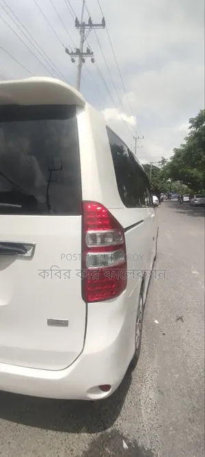 Toyota Noah 2013 White