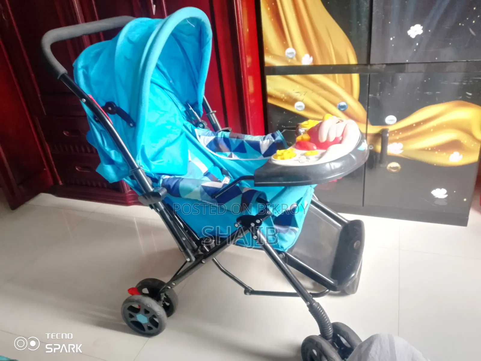 Chinese baby stroller bought from Saudi Arabia