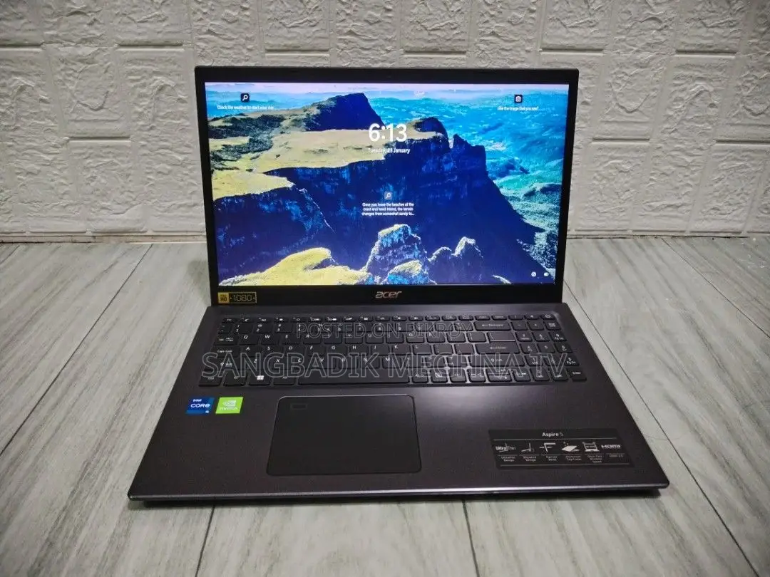 Laptop Acer 3GB RAM Intel SSD 256GB