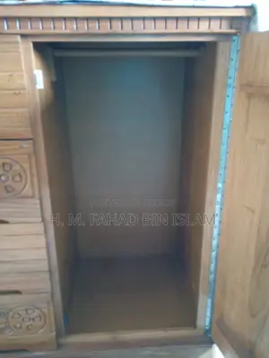 Wardrobe/Cup Board