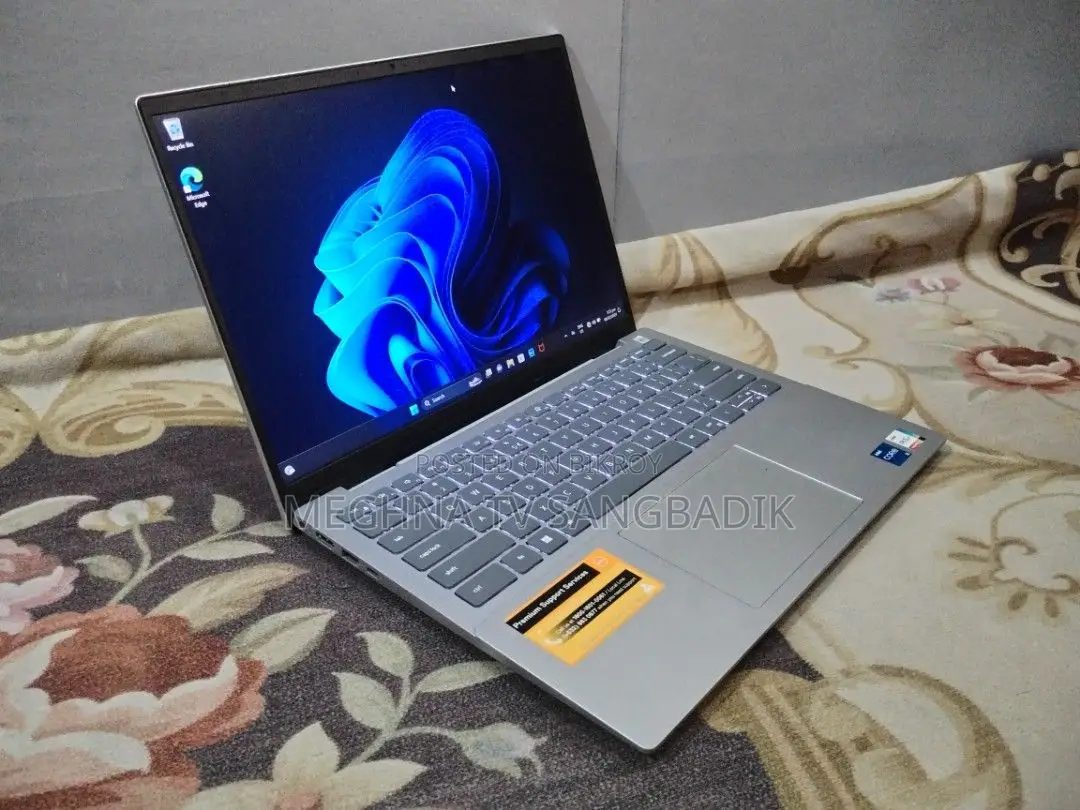 Laptop Dell 3GB Intel SSD 256GB