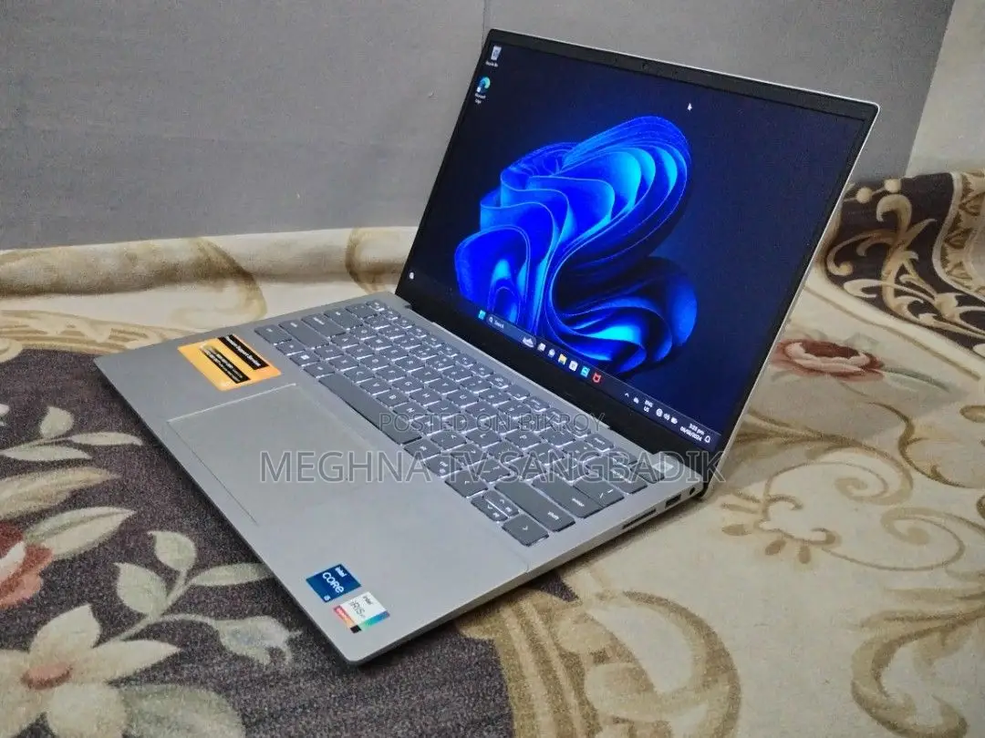 Laptop Dell 3GB Intel SSD 256GB