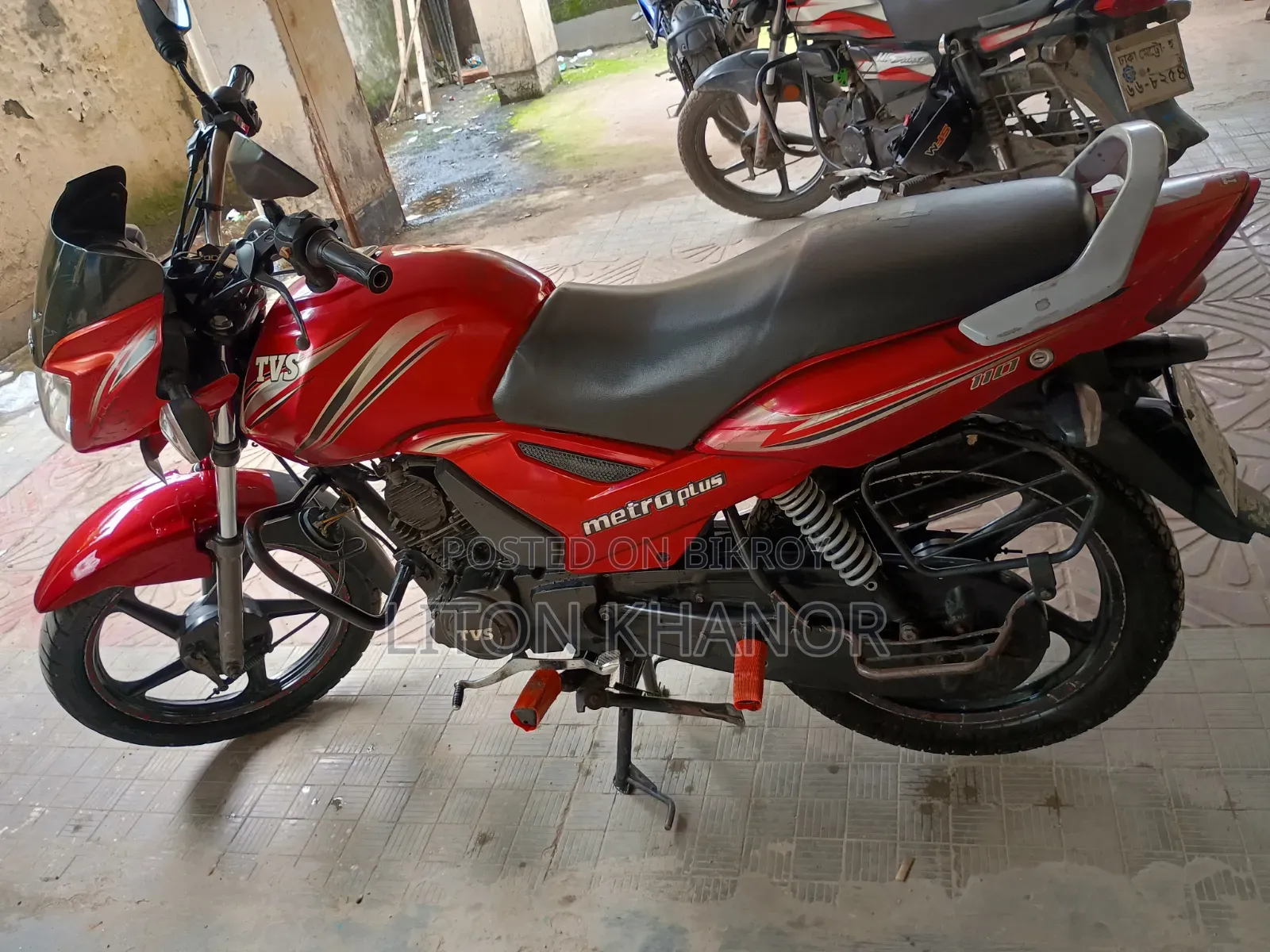 TVS Metro Plus 2016 Red