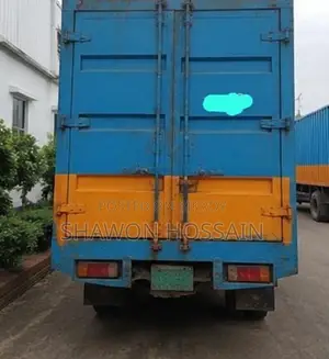 Tata-407 (Covered Van)