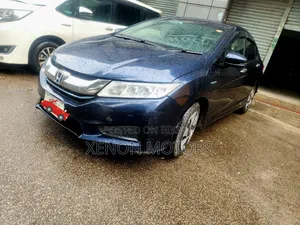 Honda Grace 2017 Gray