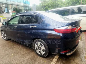 Honda Grace 2017 Gray