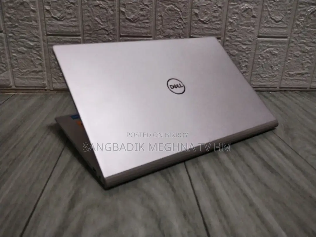 Laptop Dell 4GB Intel SSD 500GB