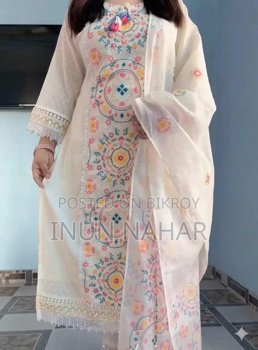 নতুন রেডিমেড থ্রি পিস