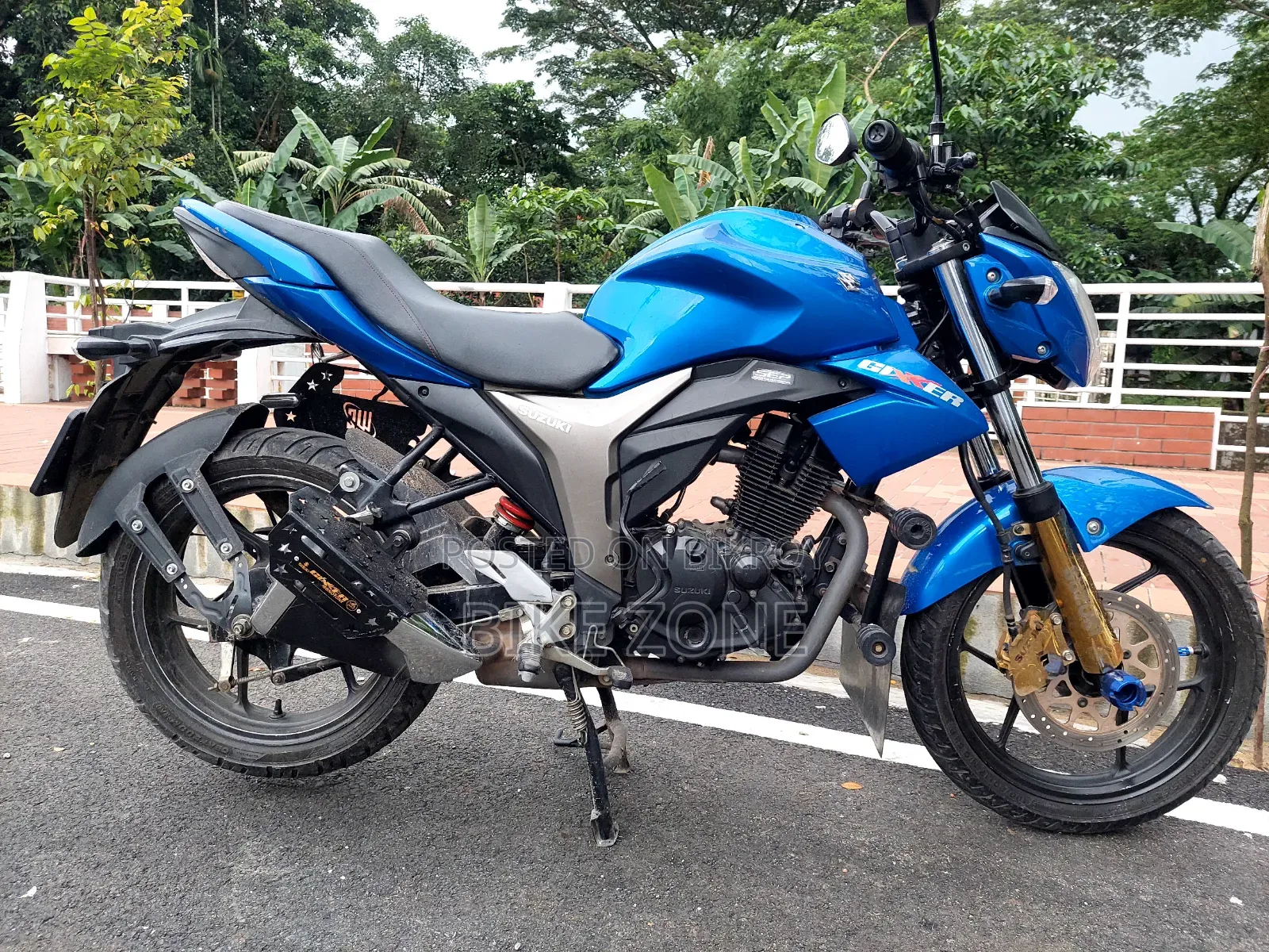 সুজুকি জিক্সার মনোটোন ২০২২ ব্লু