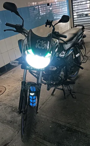 Bajaj Discover 100 2012 Black