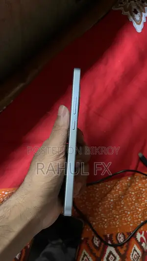 অপ্পো এফ২৯ ২৫৬ জিবি গোল্ড