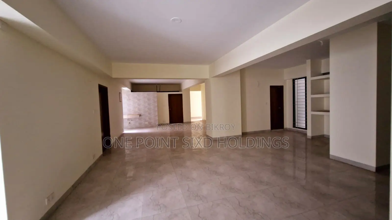 5bdrm Apartment in Uttara for sale