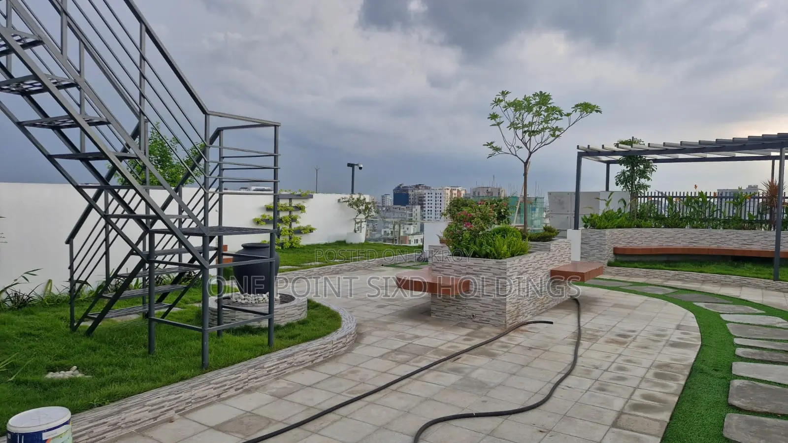 5bdrm Apartment in Uttara for sale
