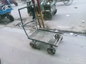 হার্ডওয়ারের মাল টানার জন্য টলি