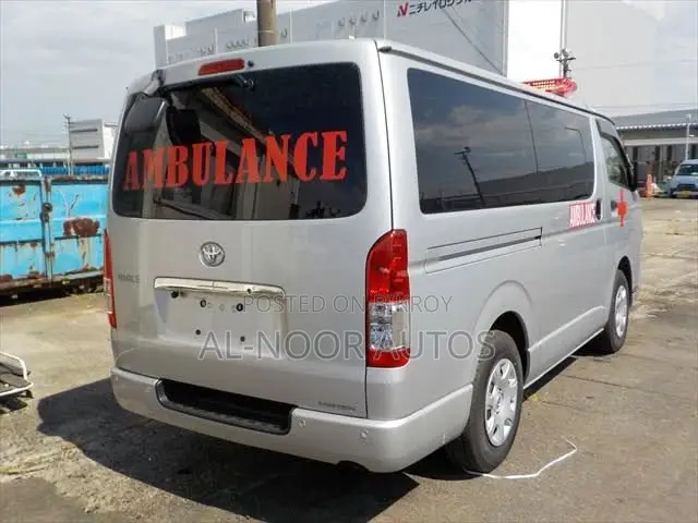 Toyota HiAce 2021 Silver