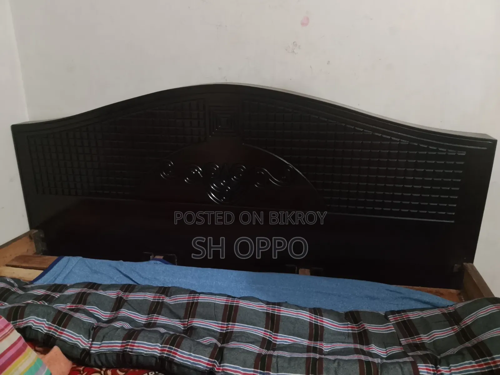 একটি পারটেক্সের খাট বিক্রি হবে