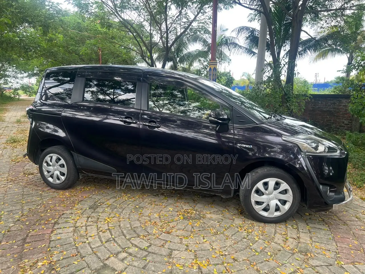 নতুন টয়োটা সিয়েন্টা ১.৫ হাইব্রিড এফডব্লিউডি ২০১৮ কালো