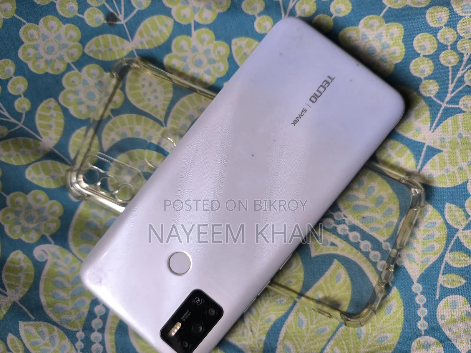 টেকনো স্পার্ক ৬ এয়ার ৩২ জিবি হোয়াইট