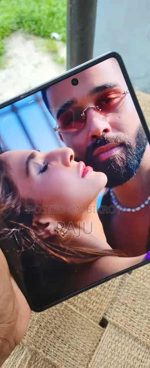 টেকনো ফ্যান্টম ভি ফোল্ড ২৫৬ জিবি হোয়াইট