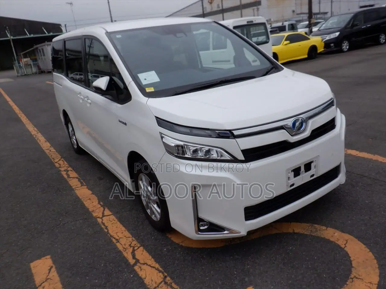 Toyota Voxy 2021 White