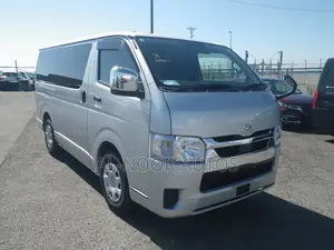 Toyota HiAce 2021 Silver