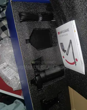 FIFINE AmpliGame A6T আরজিবি ইউএসবি কনডেন্সার মাইক্রোফোন বুম আর্ম সহ