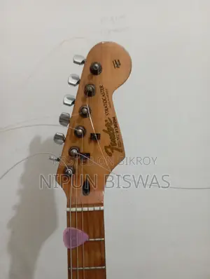 মেক্সিকান ফেন্ডার গিটার