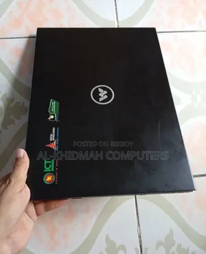 Laptop 4GB RAM Intel Core i5 1TB HDD