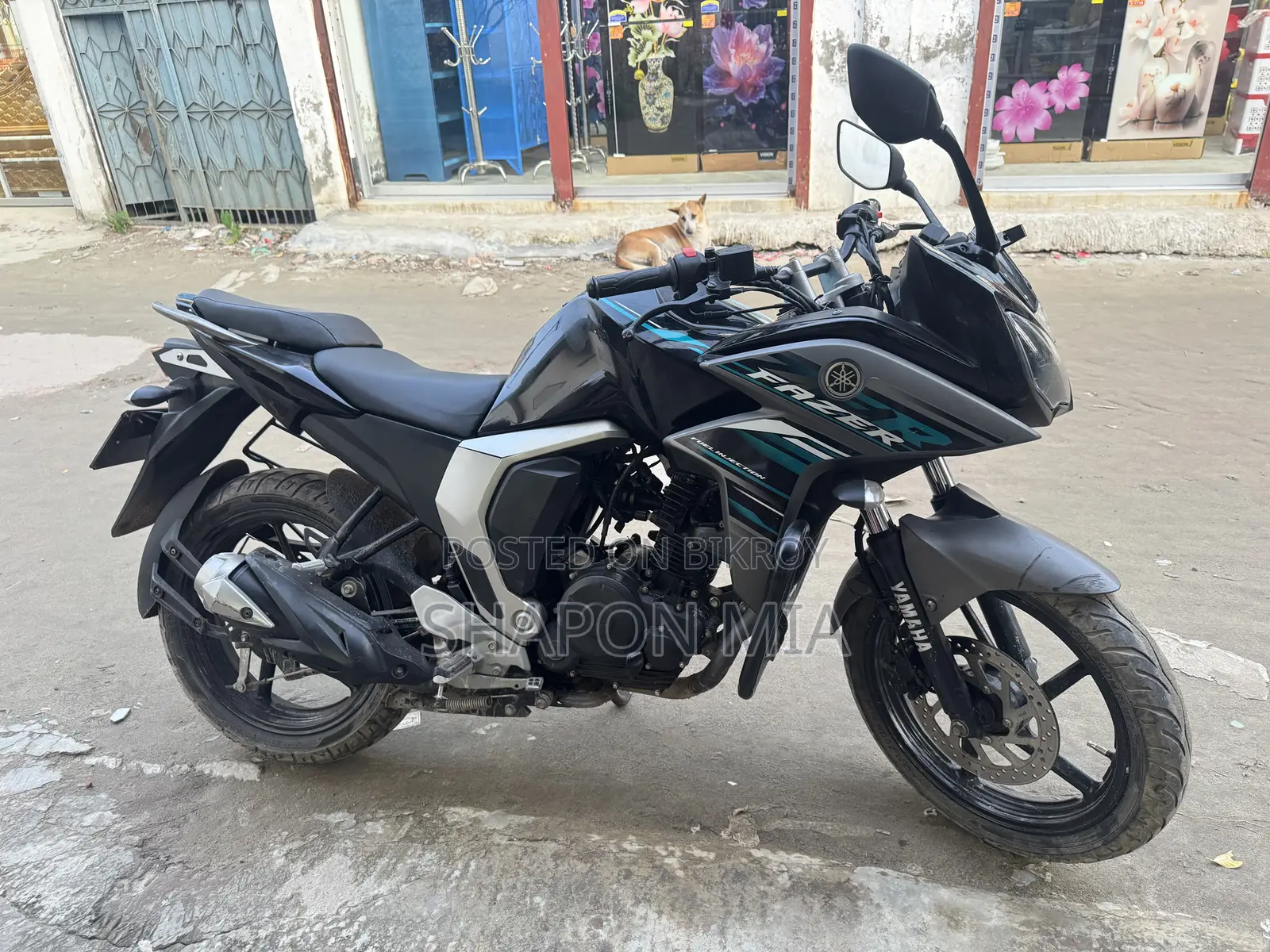 Yamaha 2022 Black