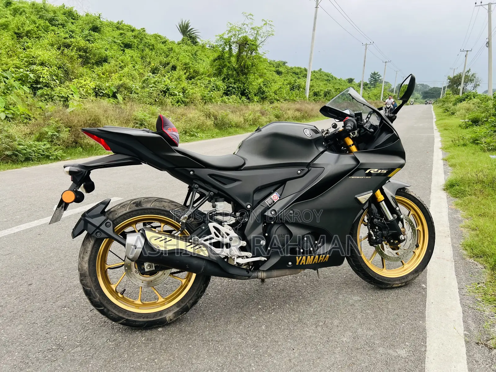 Yamaha 2023 Black