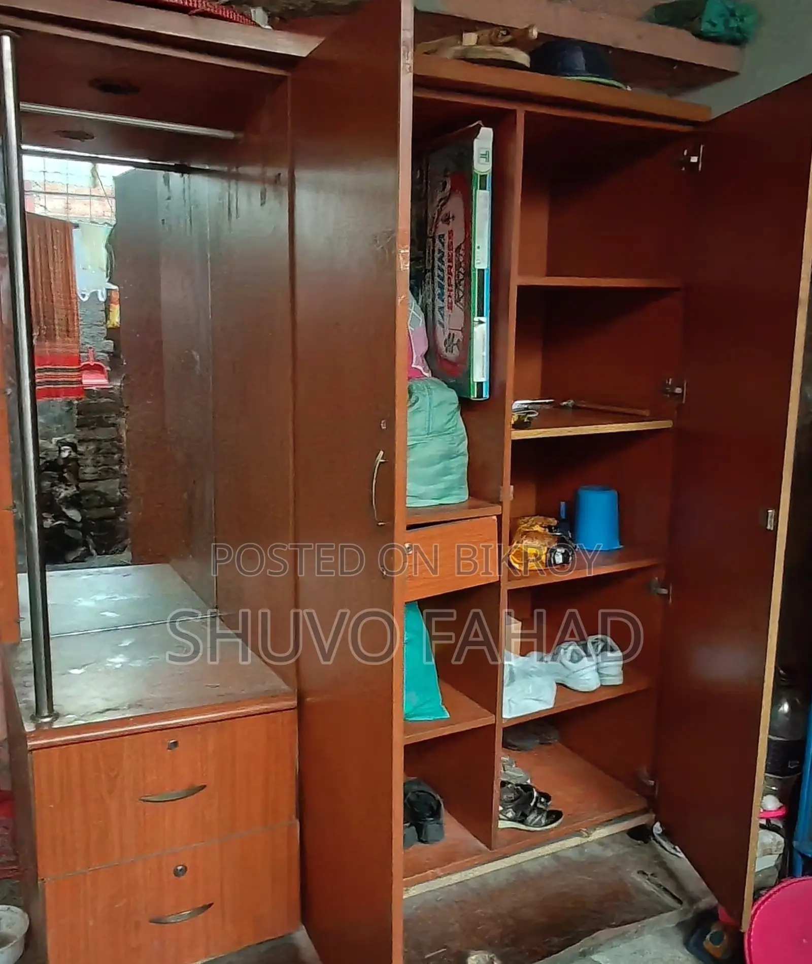 Almari - 3 Part Wardrobe