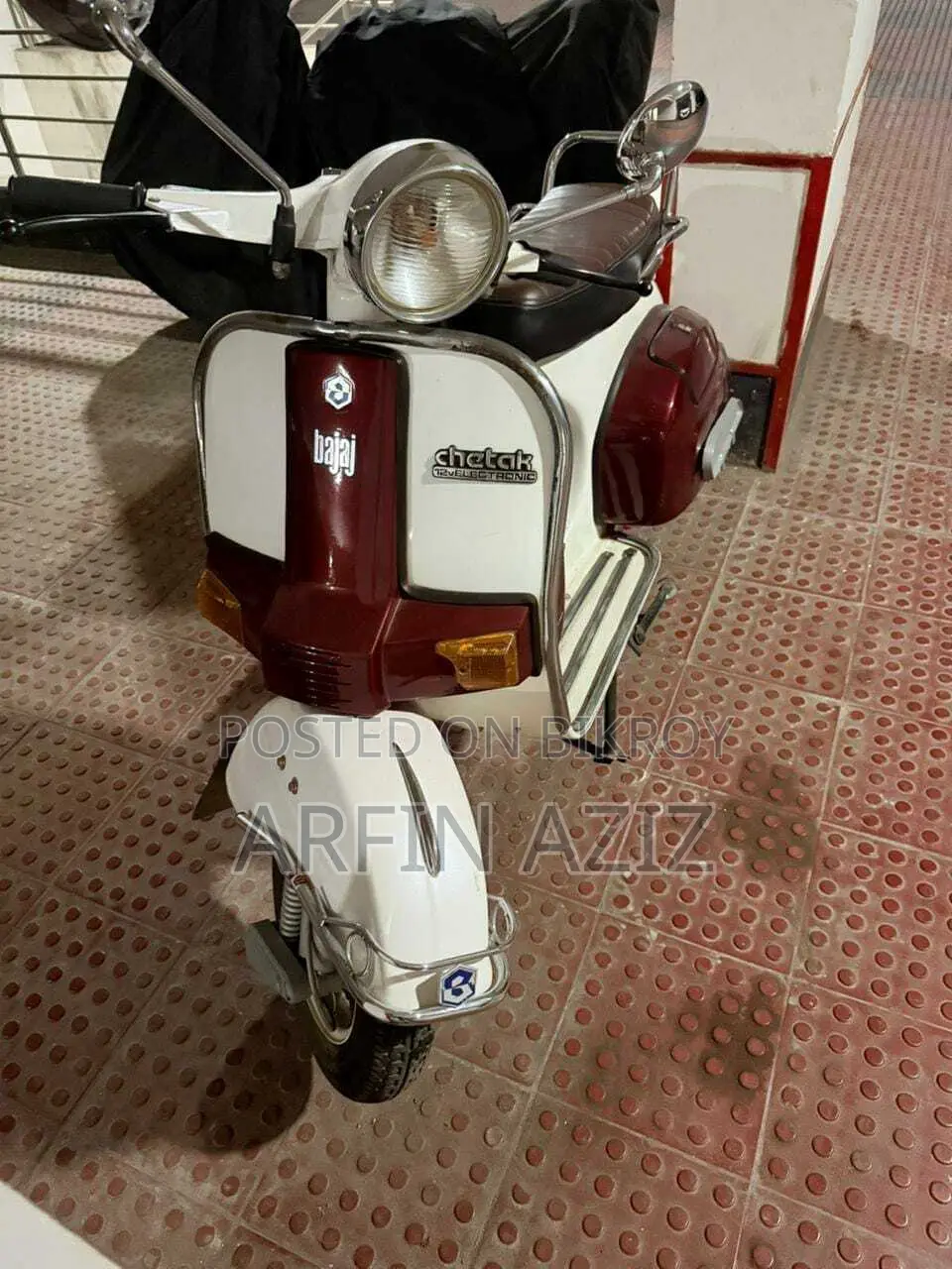 Bajaj Chetak 1988 White