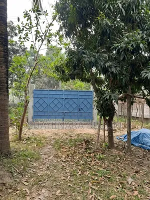 বাণিজ্যিক ব্যবহারের জন্য ১১ কাঠা খালি জমি ভাড়া হবে (মেইন রোড সংলগ্ন)