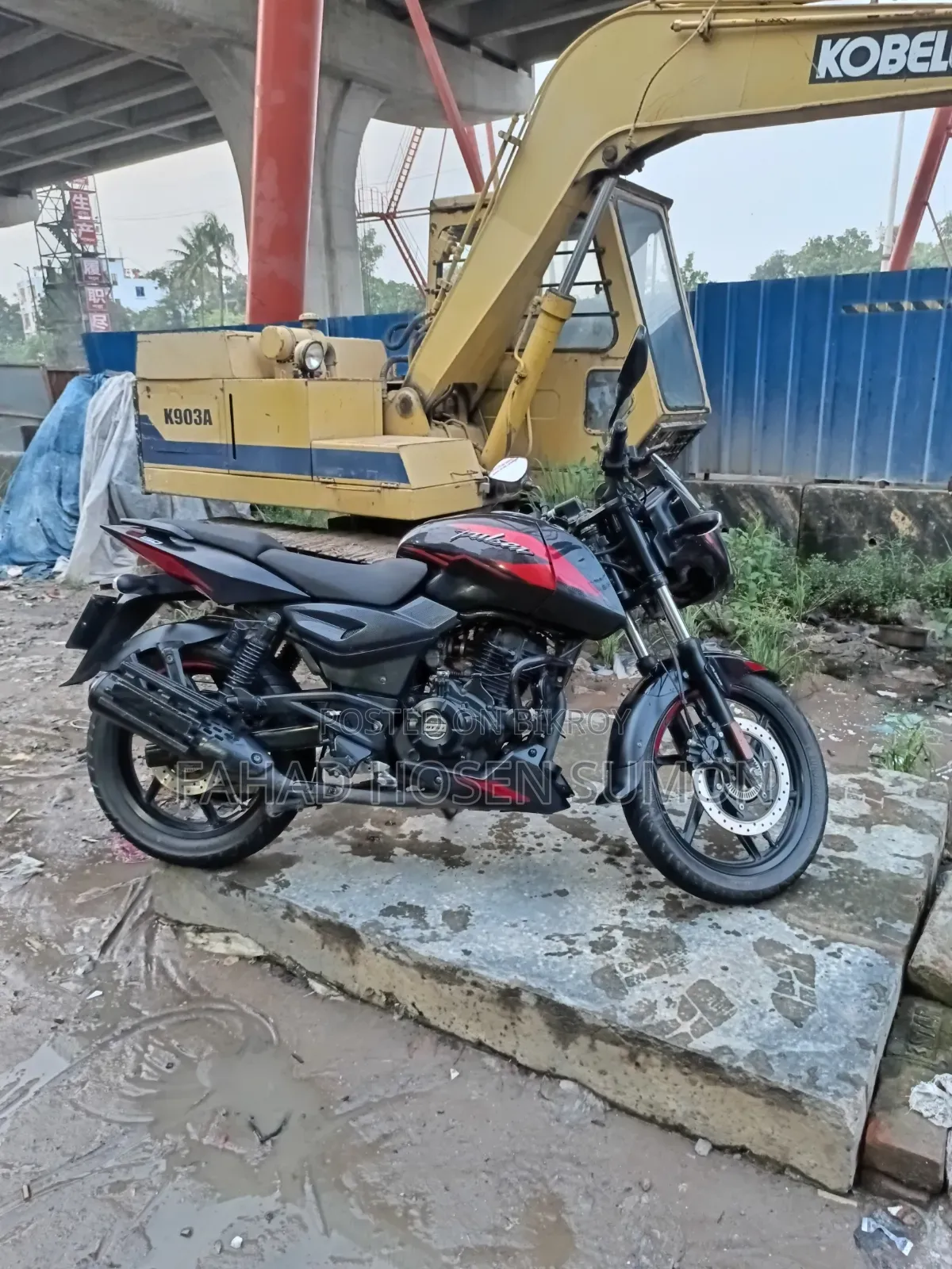 বাজাজ পালসার ১৫০ ২০২১ ব্ল্যাক