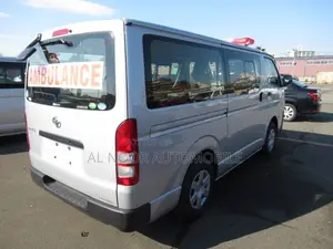 Toyota HiAce 2021 Silver