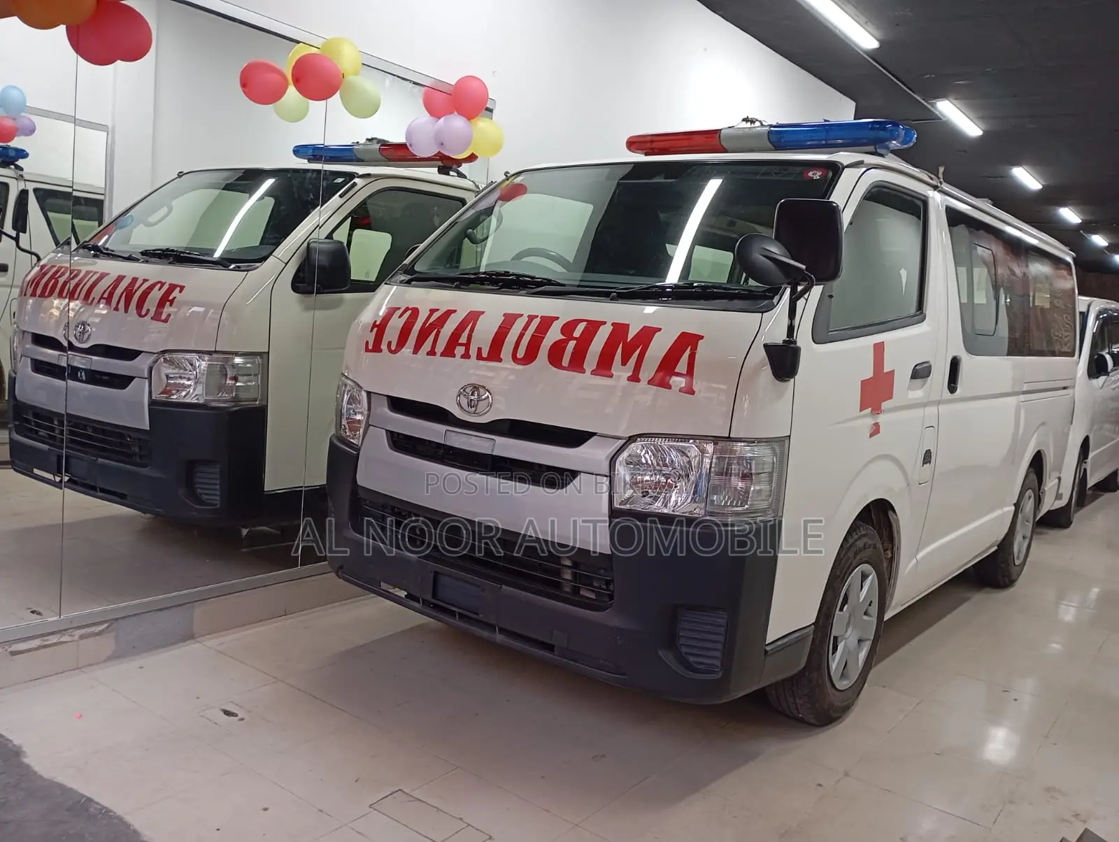 Toyota HiAce 2021 White