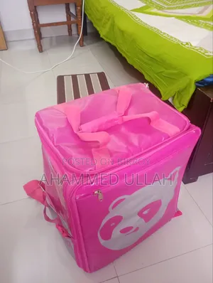 ফুডপান্ডা রাইডার ব্যাগ ও রেইনকোট