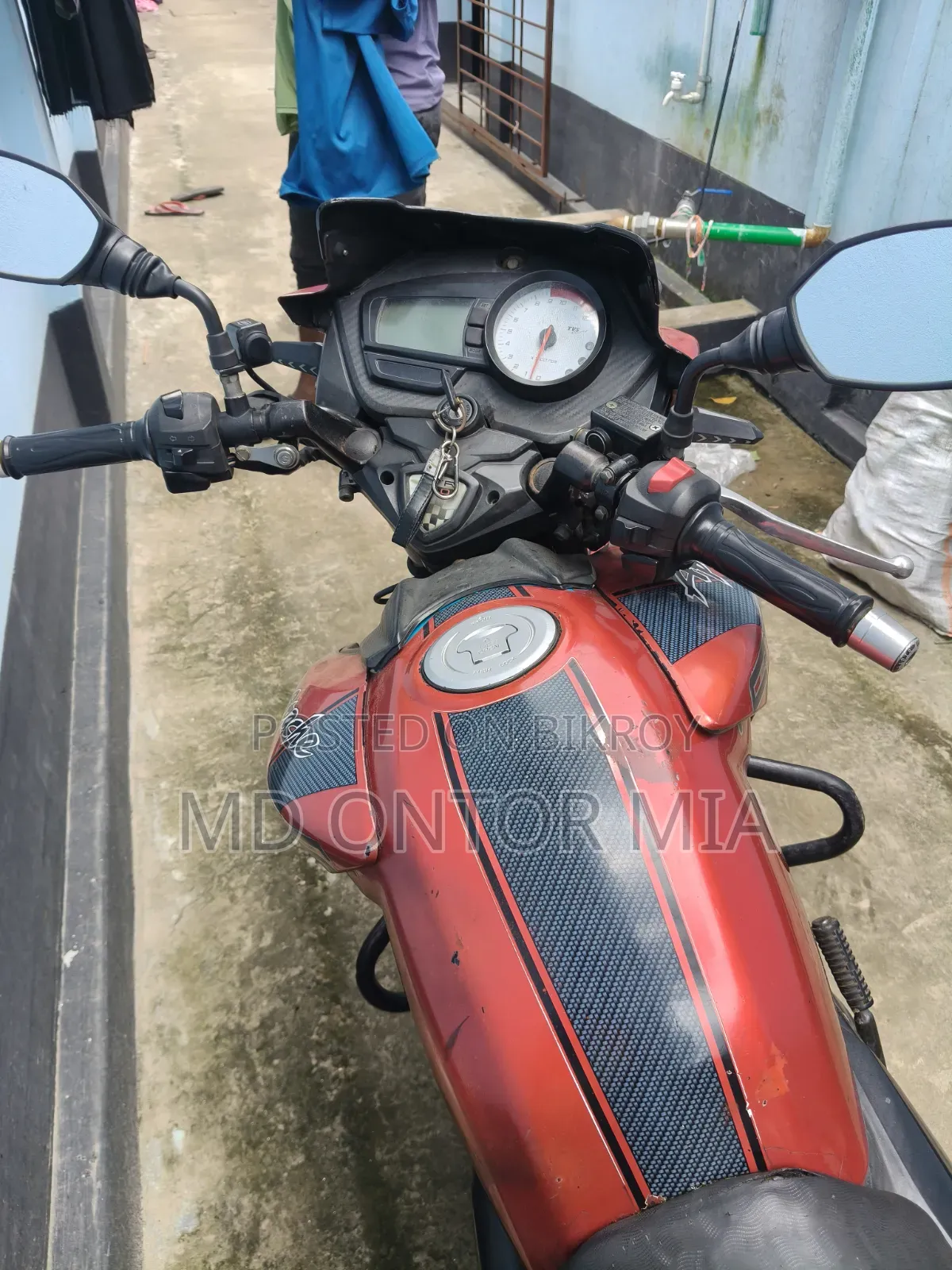 TVS Apache RTR 160 2V 2018 Red