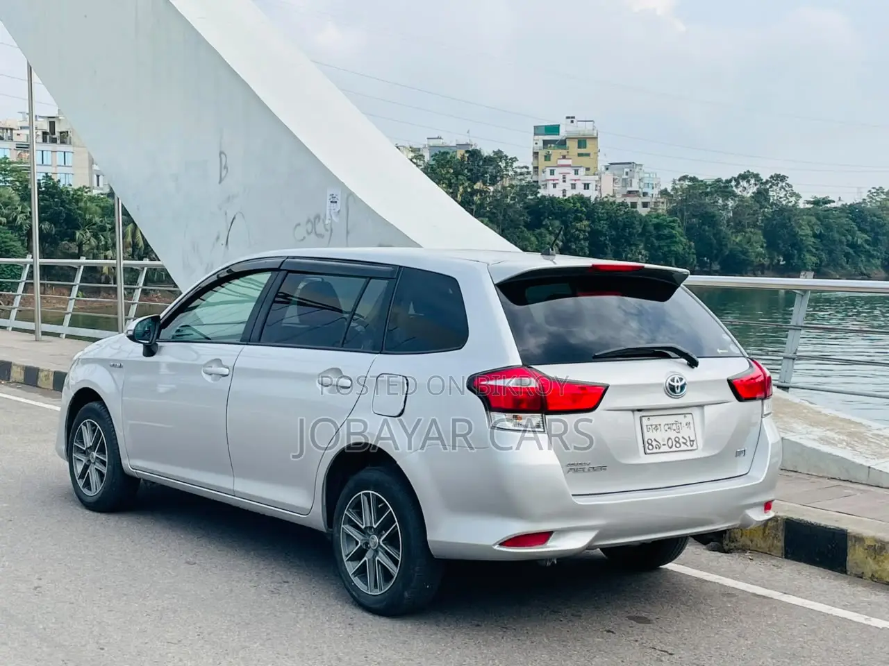 নিউ টয়োটা এক্সিও ২০১৭ সিলভার